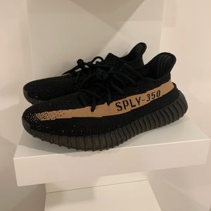 Yeezy Boost 350 V2